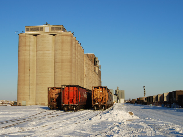 Western Canada agriculture is vastly different than Eastern Canada agriculture, but both face some of the same problems, such as rail difficulties in growing, marketing and moving grain. (DTN file photo by Aaron Fulkerson; CC BY-SA 2.0)