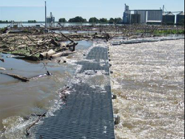 (Photo by USACE Mississippi River Rock Island District)