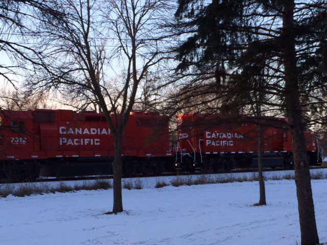 Canadian Pacific freight train moving through the Twin Cities corridor. (DTN photo by Mary Kennedy)