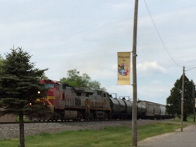 BNSF train heading east through Randall, Minnesota. (DTN photo by Mary Kennedy)