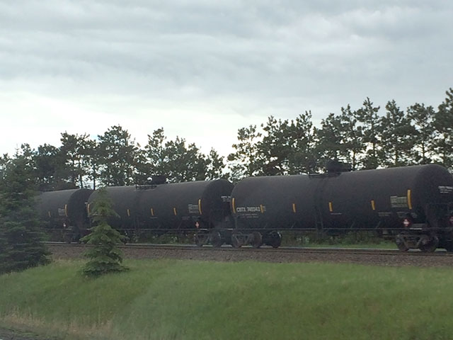 Tankers heading west on the BNSF Northern Transcon. (DTN photo by Mary Kennedy)