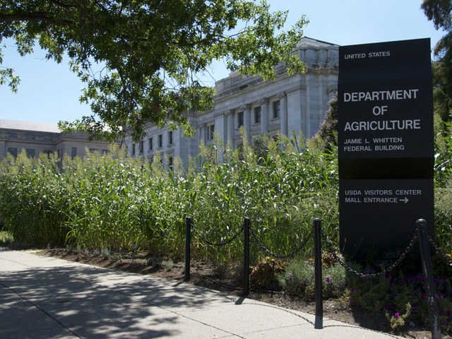 USDA employs thousands of scientists involved in a broad array of work on plant production, livestock, food safety and the environment. (DTN file photo by Nick Scalise)