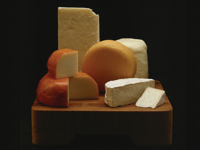 U.S. dairy groups are upset that a Canada-EU deal protects geographical indications for cheese. (DTN file photo)